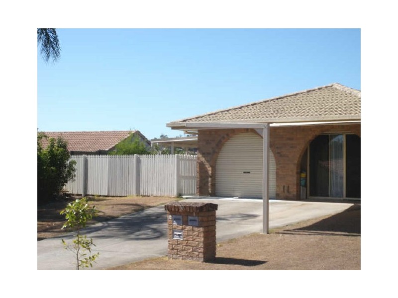 2/6 Fonda Place, Oxenford QLD 4210
