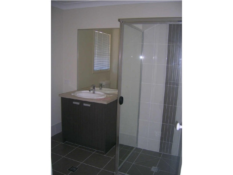 15 Drafters Crescent, Upper Coomera QLD 4209