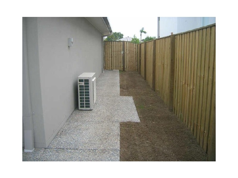 15 Drafters Crescent, Upper Coomera QLD 4209