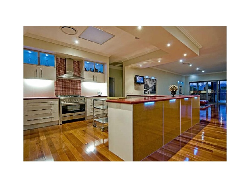 5 Slipstream Road, Coomera Waters QLD 4209