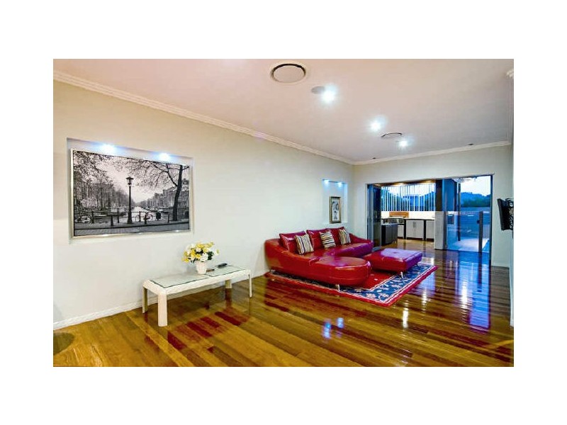 5 Slipstream Road, Coomera Waters QLD 4209