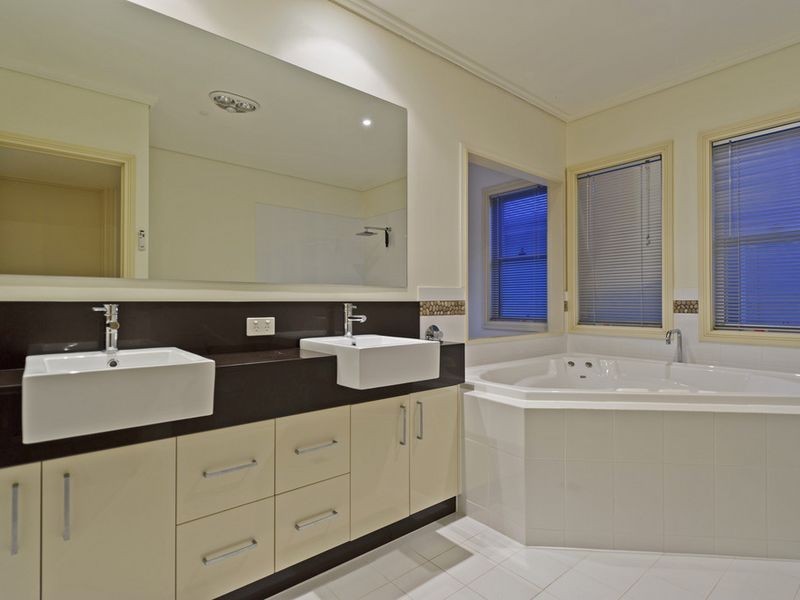 58 Brindabella Close, Coomera Waters QLD 4209