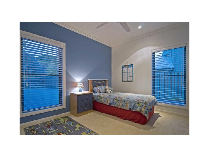 15 Buccaneer Way, Coomera QLD 4209