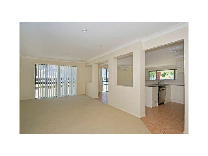 9 Lorenzo Drive, Coomera QLD 4209