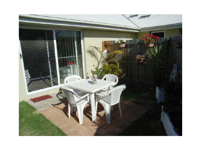 2/5 Appletree Street, Upper Coomera QLD 4209