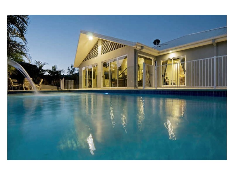 14 Sailaway Court, Coomera Waters QLD 4209