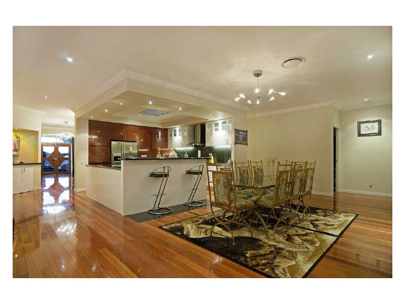 14 Sailaway Court, Coomera Waters QLD 4209