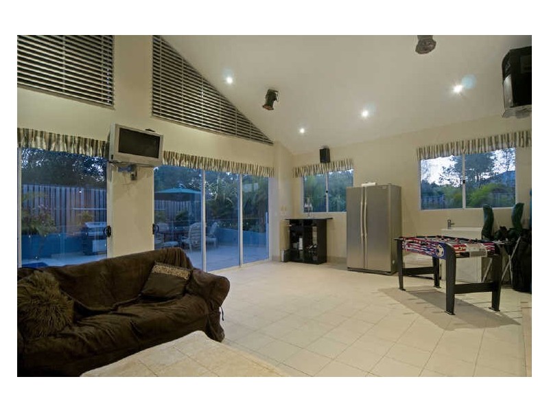 14 Sailaway Court, Coomera Waters QLD 4209