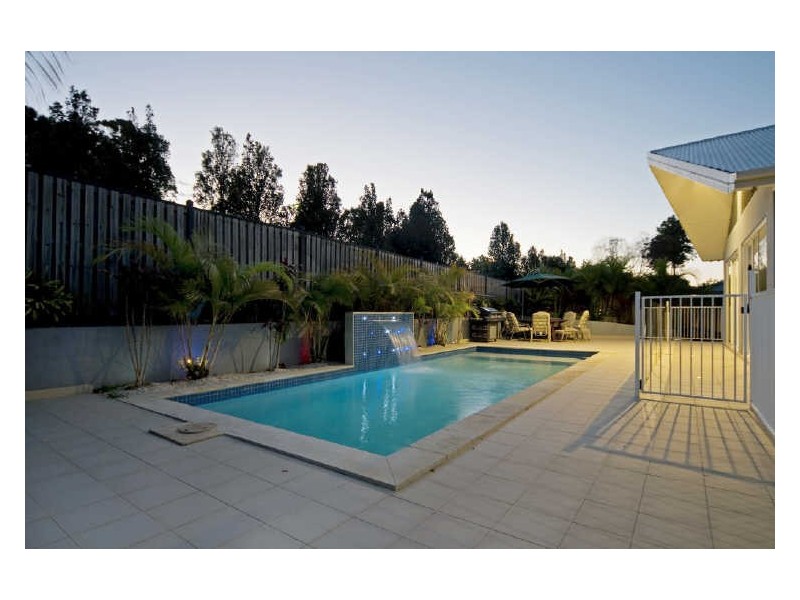 14 Sailaway Court, Coomera Waters QLD 4209