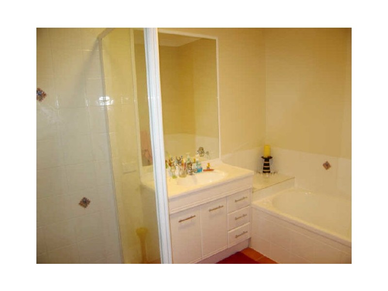 2/2 Ridgemont Street, Upper Coomera QLD 4209