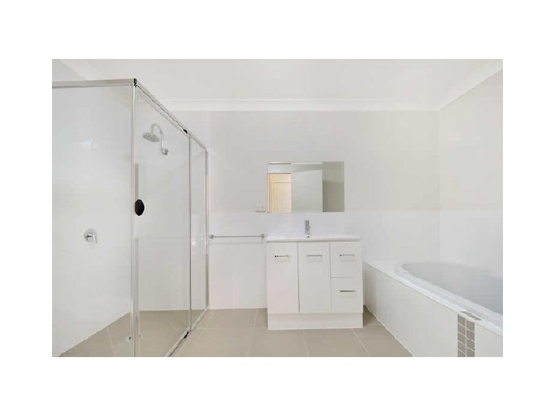 2/21 Murray Circuit, Upper Coomera QLD 4209