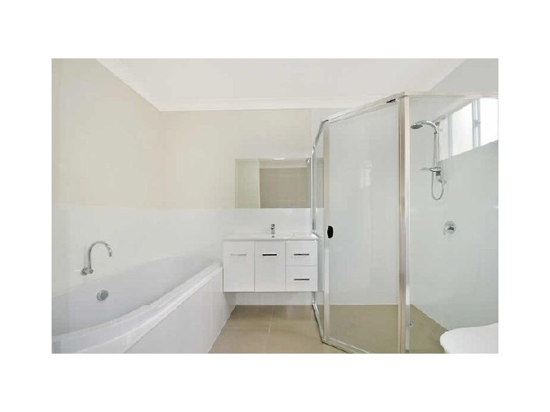 2/21 Murray Circuit, Upper Coomera QLD 4209