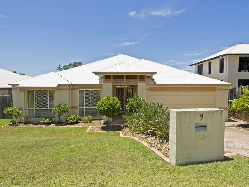 9 Koomooloo Circle, Coomera Waters QLD 4209
