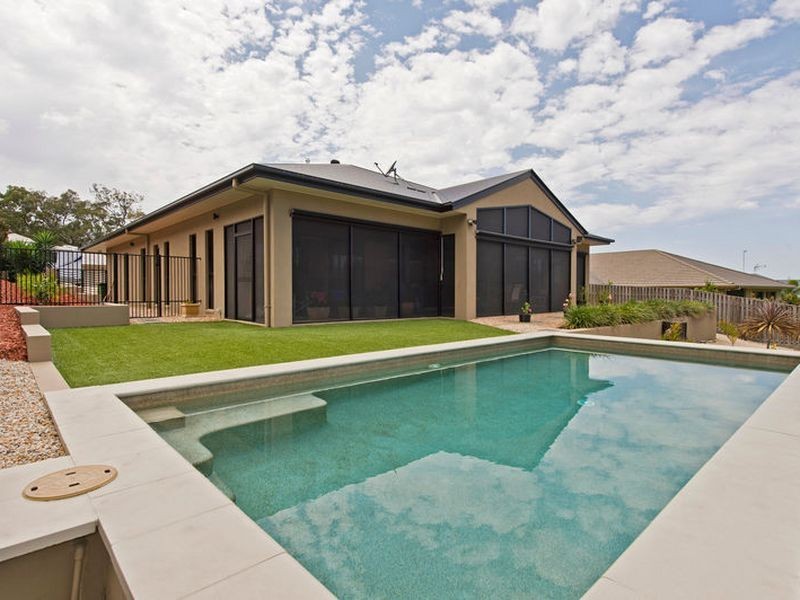 10 Oceanblue Rise, Upper Coomera QLD 4209