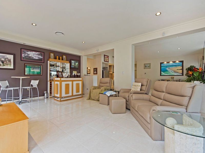 10 Oceanblue Rise, Upper Coomera QLD 4209