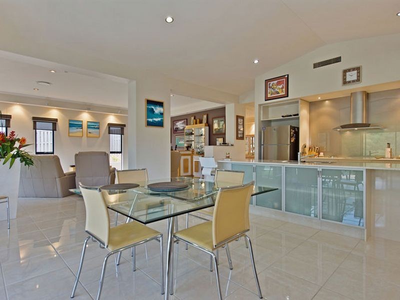 10 Oceanblue Rise, Upper Coomera QLD 4209