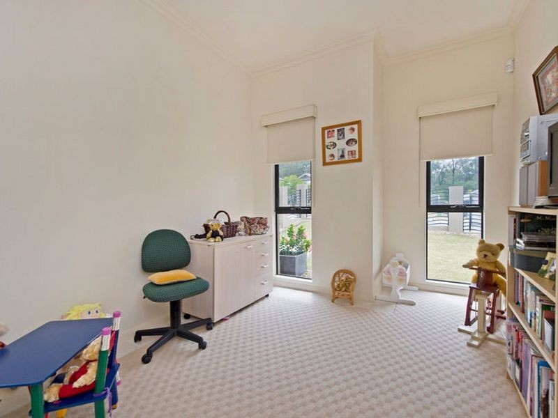 10 Oceanblue Rise, Upper Coomera QLD 4209