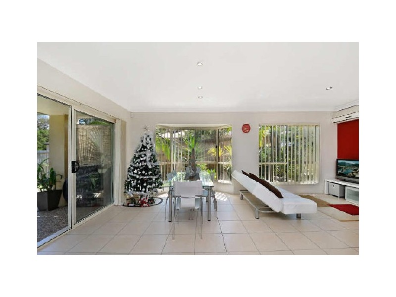 2/20 Gannon Way, Upper Coomera QLD 4209