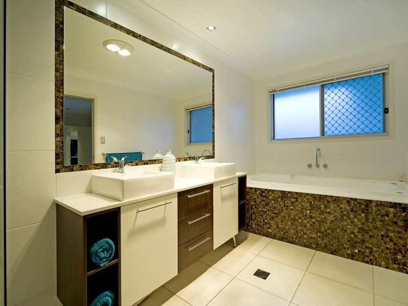 18 Beau Geste Place, Coomera Waters QLD 4209