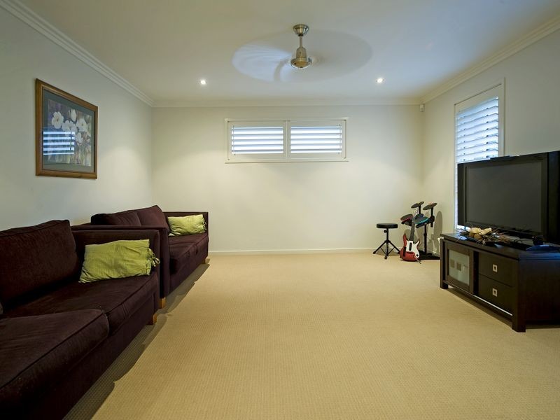 18 Beau Geste Place, Coomera Waters QLD 4209