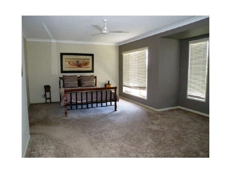 30 Picnic Creek Dr, Coomera QLD 4209