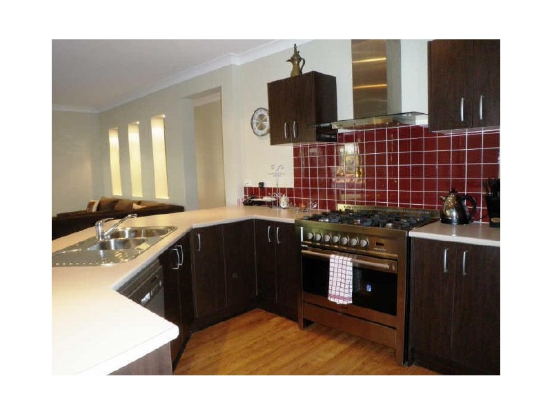 30 Picnic Creek Dr, Coomera QLD 4209