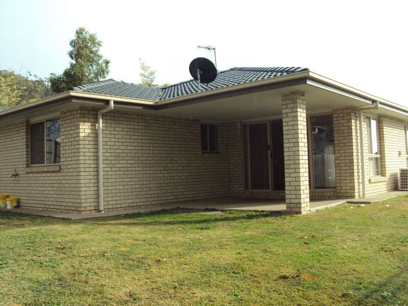 5 Habitat Way, Pimpama QLD 4209