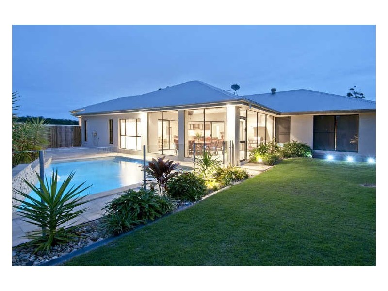 8 Kintail Lane, Coomera Waters, Coomera QLD 4209
