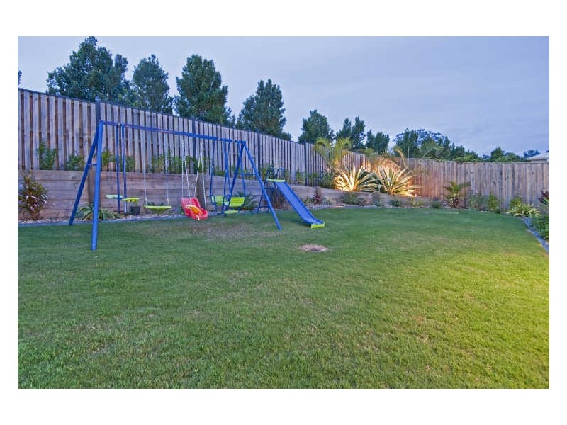 8 Kintail Lane, Coomera Waters, Coomera QLD 4209