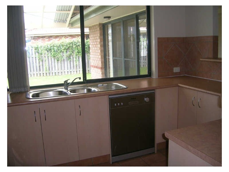 5 Meadow Way, Upper Coomera QLD 4209