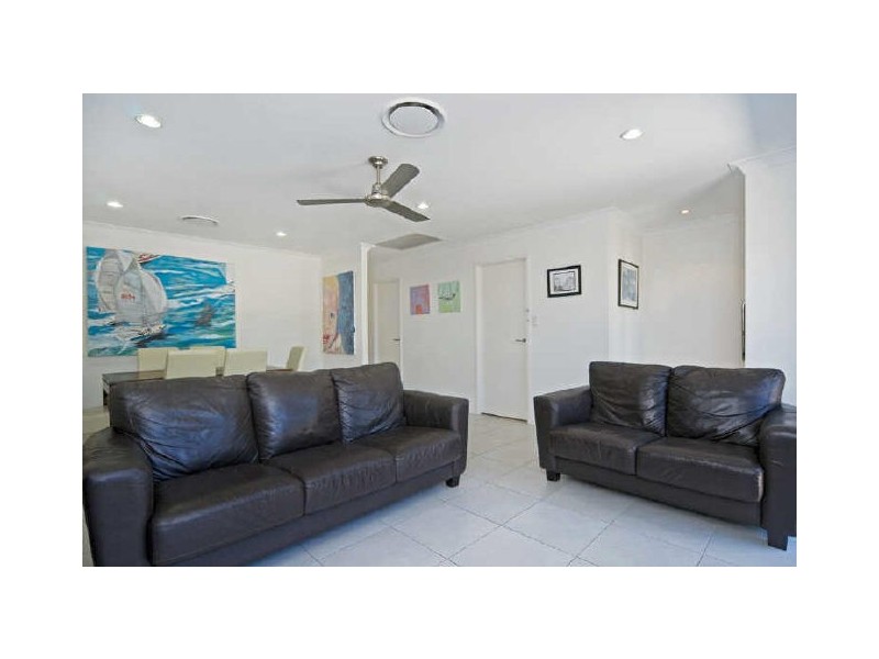2 Currawong Crescent, Upper Coomera QLD 4209