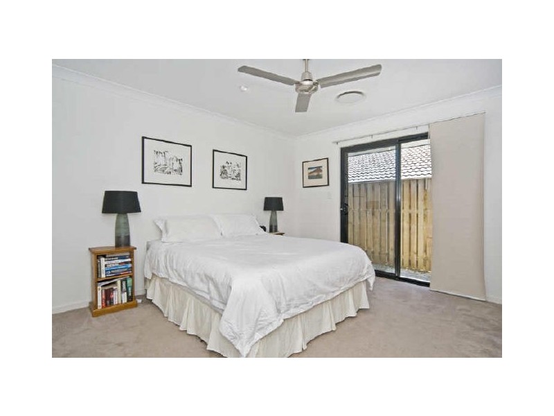 2 Currawong Crescent, Upper Coomera QLD 4209