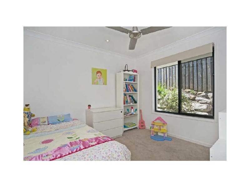2 Currawong Crescent, Upper Coomera QLD 4209