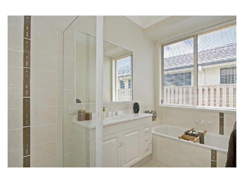 5 Bishopwood Court, Upper Coomera QLD 4209