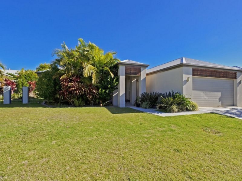 15 Slipstream Road, Coomera Waters QLD 4209