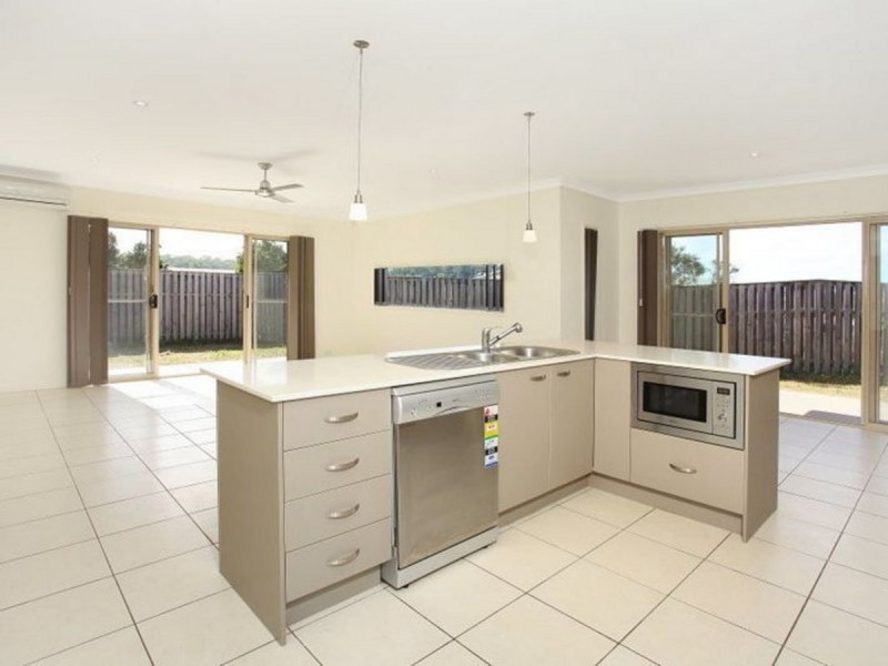 3 Garigal Court, Upper Coomera QLD 4209