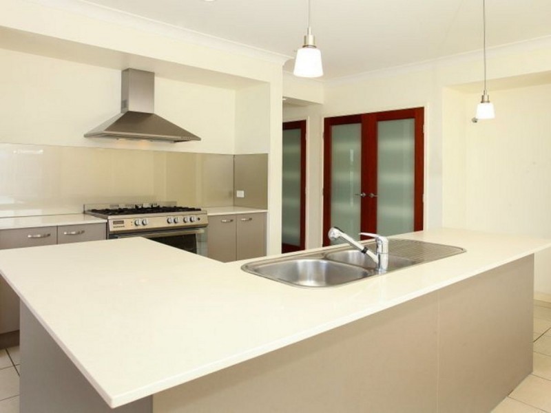 3 Garigal Court, Upper Coomera QLD 4209