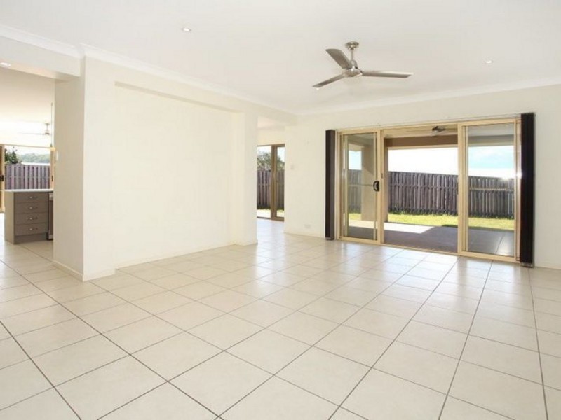3 Garigal Court, Upper Coomera QLD 4209