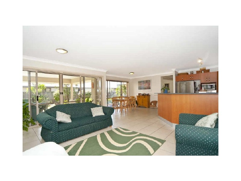 6 Anitra Lane, Coomera Waters QLD 4209