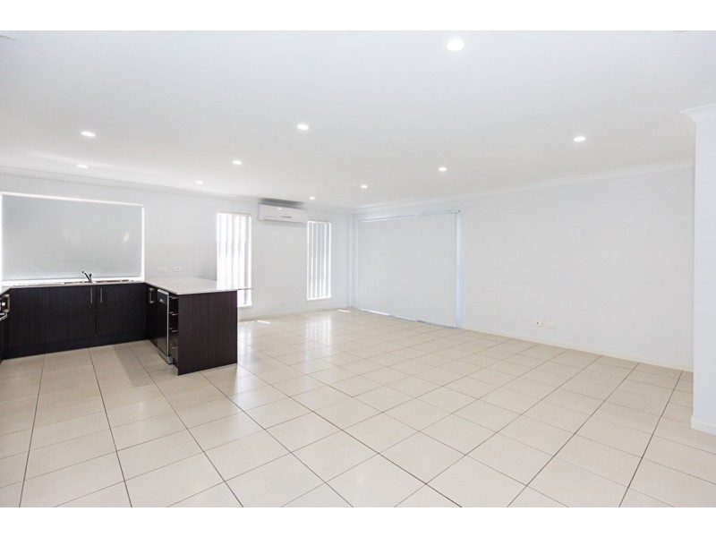 18 Harvard Street, Pimpama QLD 4209