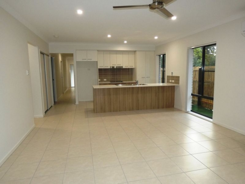 3 Perry Place, Coomera QLD 4209