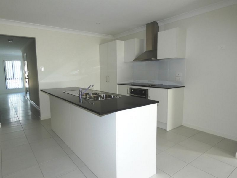 95 Flora Terrace, Pimpama QLD 4209