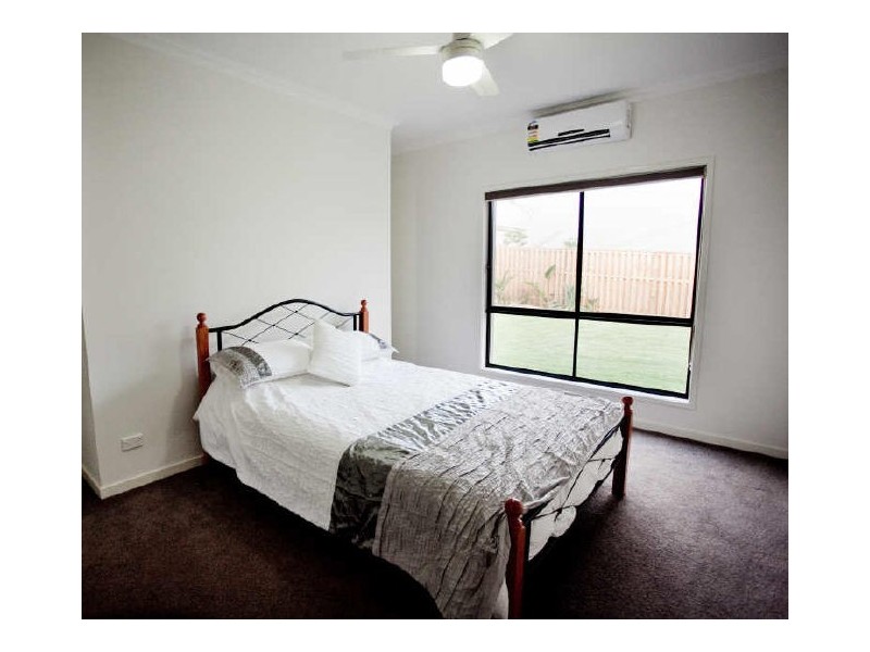 8 Daintree Drive, Coomera QLD 4209