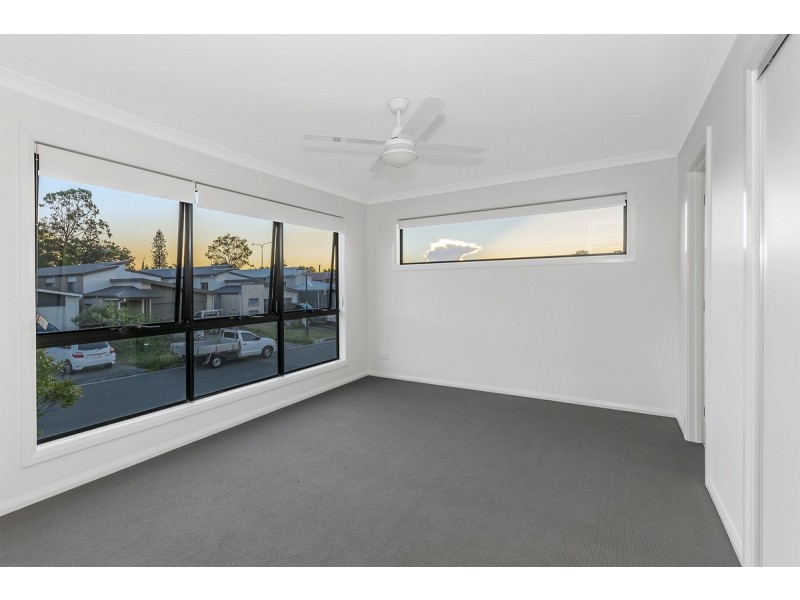 2 Cassia Drive, Coomera QLD 4209