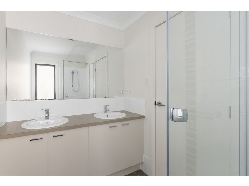 2 Cassia Drive, Coomera QLD 4209