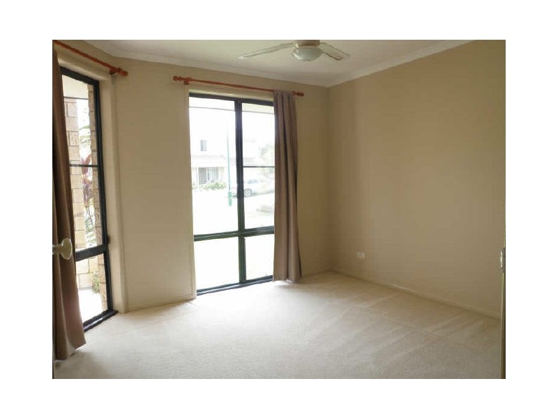 4 Dine Court, Upper Coomera QLD 4209