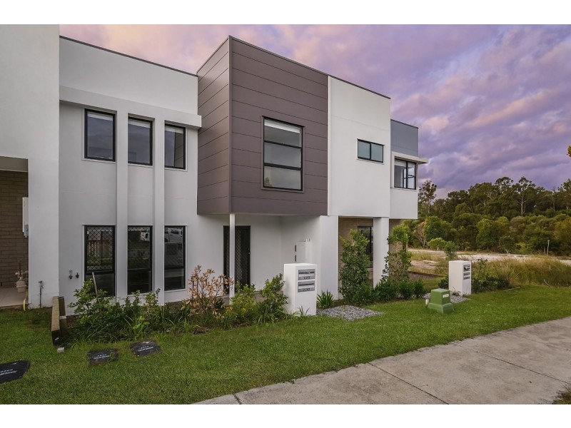1/262/8 Banksia Road, Coomera QLD 4209