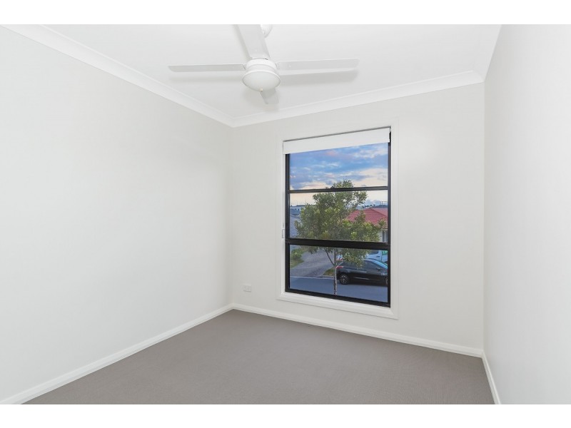 1/262/8 Banksia Road, Coomera QLD 4209