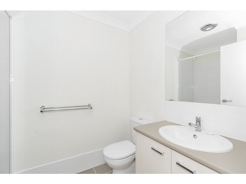 1/262/8 Banksia Road, Coomera QLD 4209