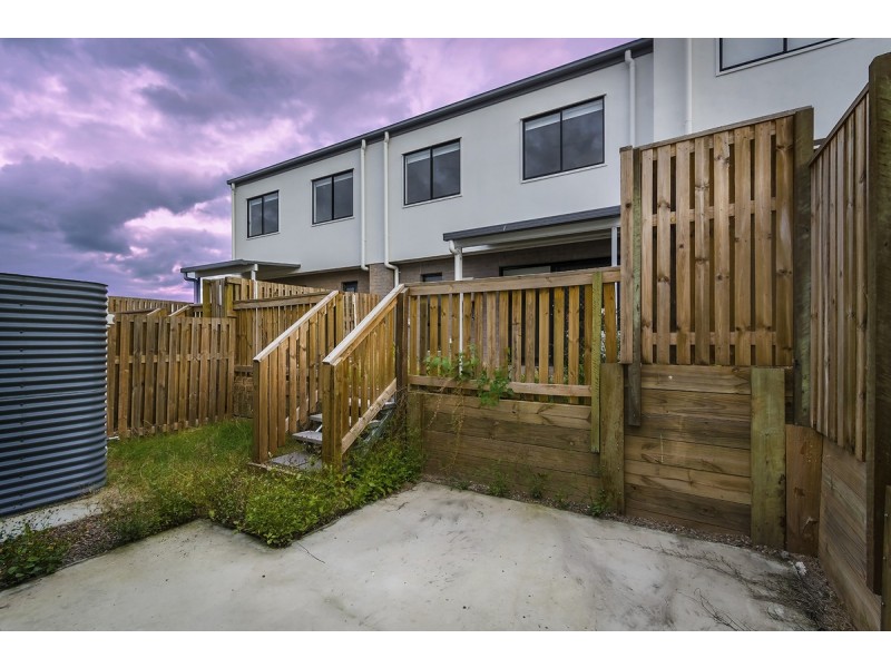 1/262/8 Banksia Road, Coomera QLD 4209